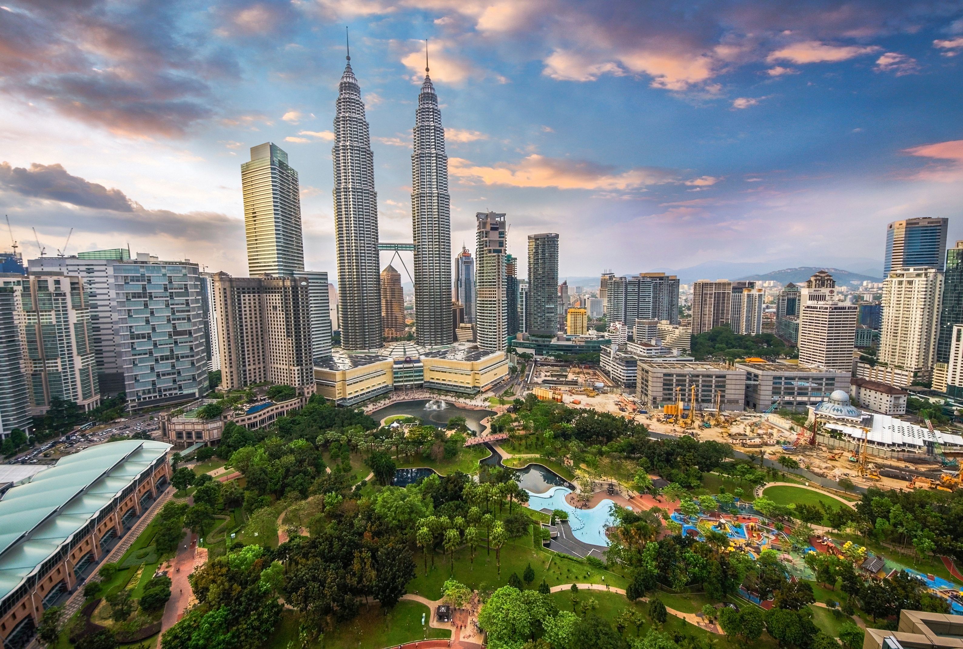 Cheap Flights From Edinburgh To Kuala Lumpur From 329 Cheapflights Co Uk